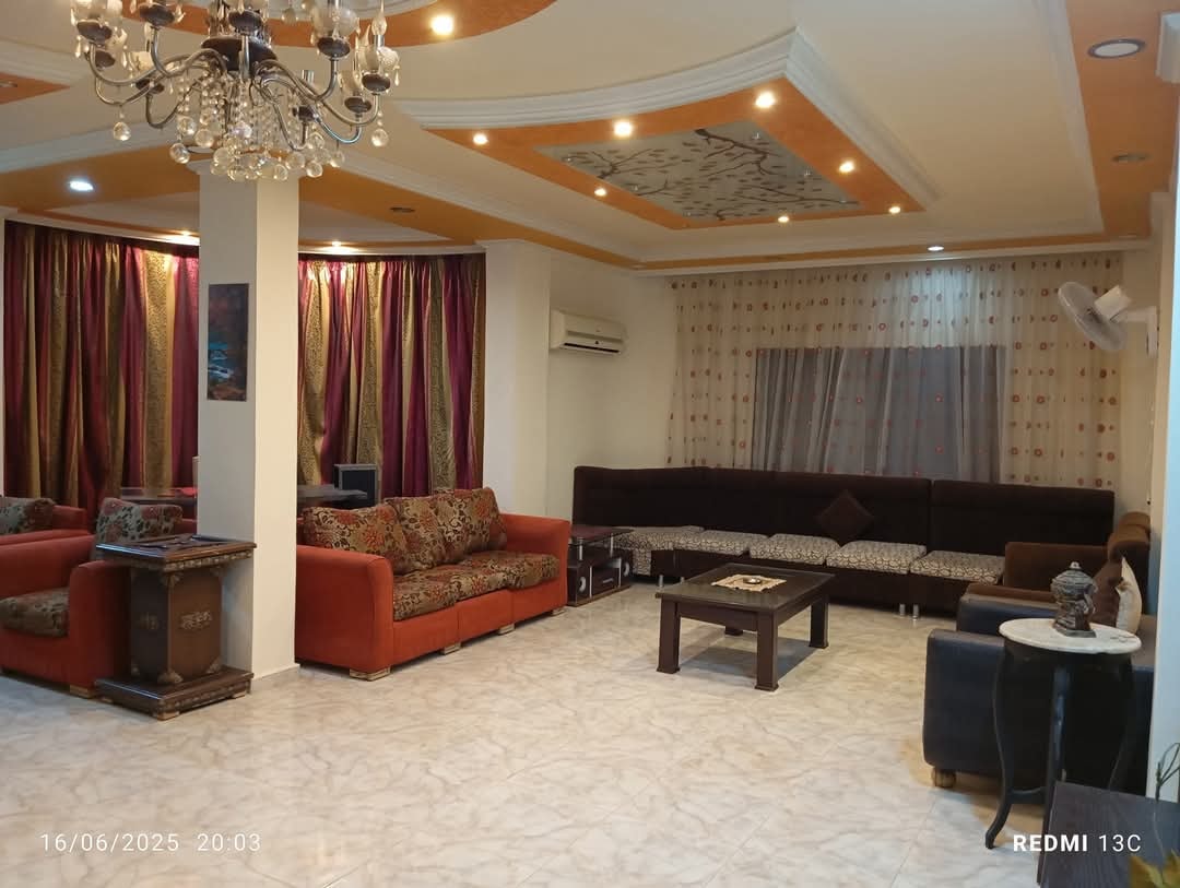 مزرعة وفيلا للايجار اليومي والأسبوعي تبعد عن الشام ربع ساعة اوتوستراد معربا